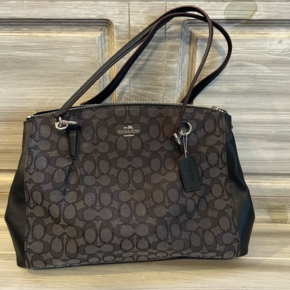 Authentic Coach Purse - Picture 1 of 6